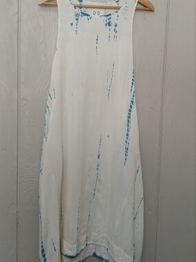 Johnny Was White and Teal Tie-Dye Sleeveless Maxi Dress